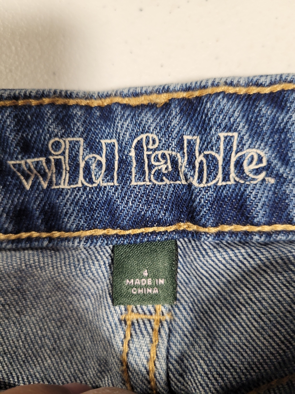 wild fable Blue Straight-Leg Women's Jeans with Distressed Knee - Picture 2 of 4